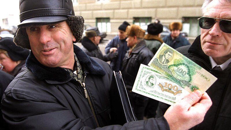 Деньги — это бумага. 7 парадоксов Сергея Мавроди, которые поражают 