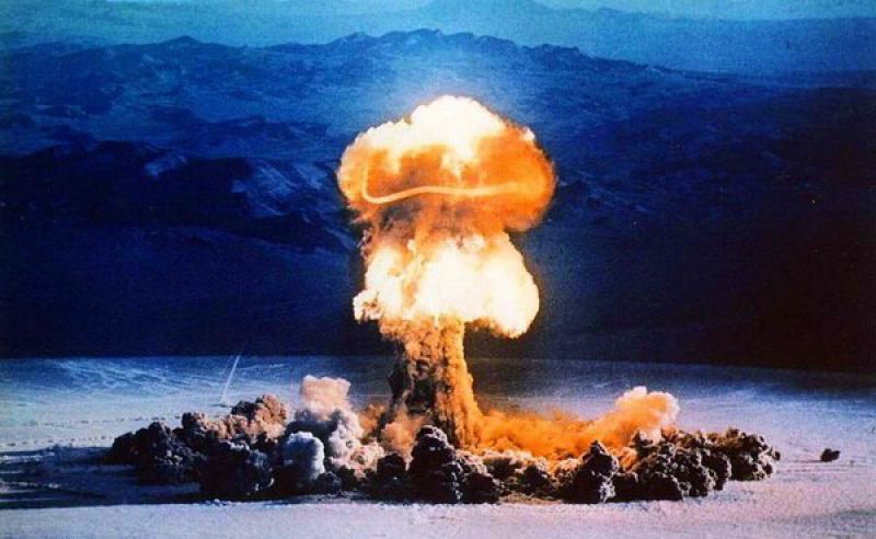 Первый в мире ядерный взрыв от Роберт Вольф за 16.07.2019