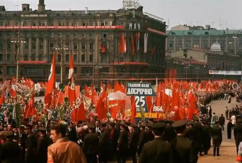 Пауэрс Фрэнсис Гэри,родившийся в этот день 17.08.1929 и совершивший