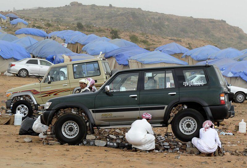 Арабские развлечения: машина как памятник