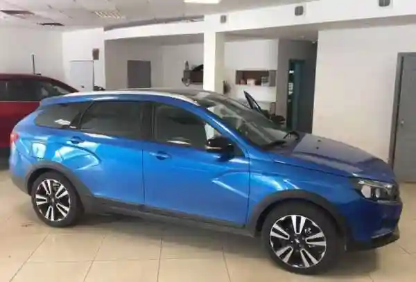 Lada Vesta SW Cross в комплектации Exclusive