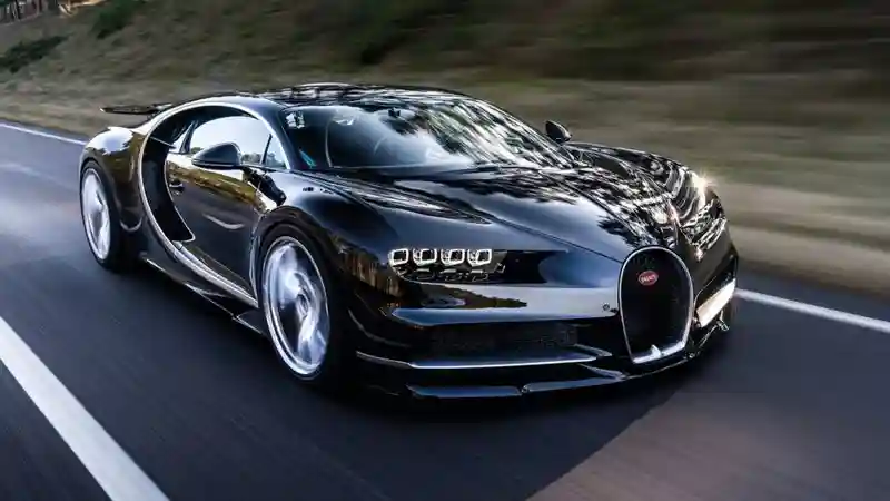 Bugatti представила 1500-сильный Chiron