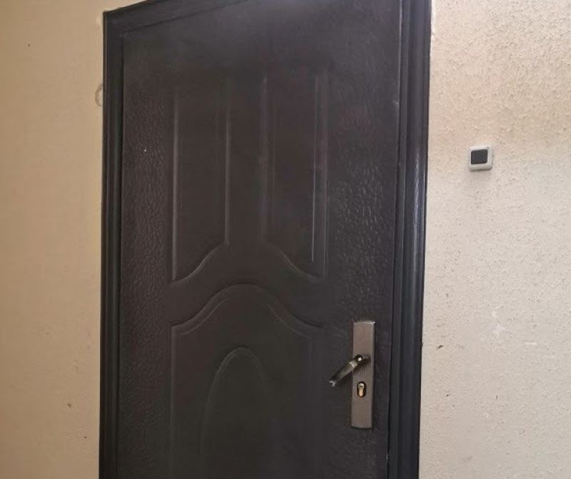 Что не так с входной дверью?