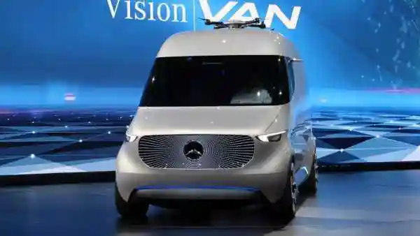 Mercedes-Benz Vision Van: будущее доставки товаров