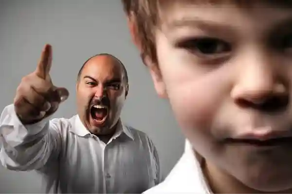 Почему нельзя кричать на ребёнка