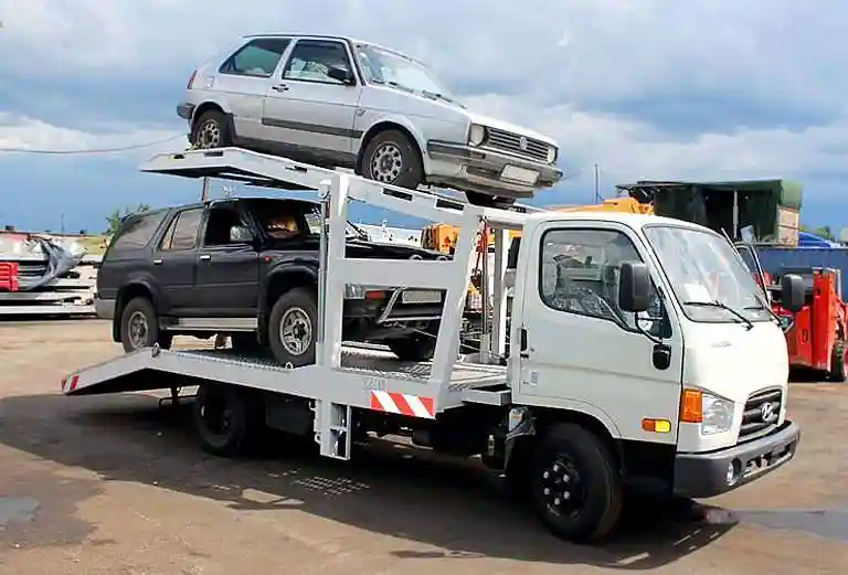 Процесс перевозки автомобиля автовозом